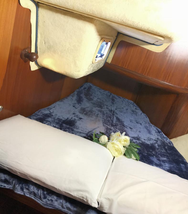 Bed&Boat Eolo 3 Hotel Венеция Екстериор снимка