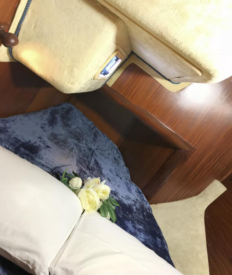 Bed&Boat Eolo 3 Hotel Венеция Екстериор снимка